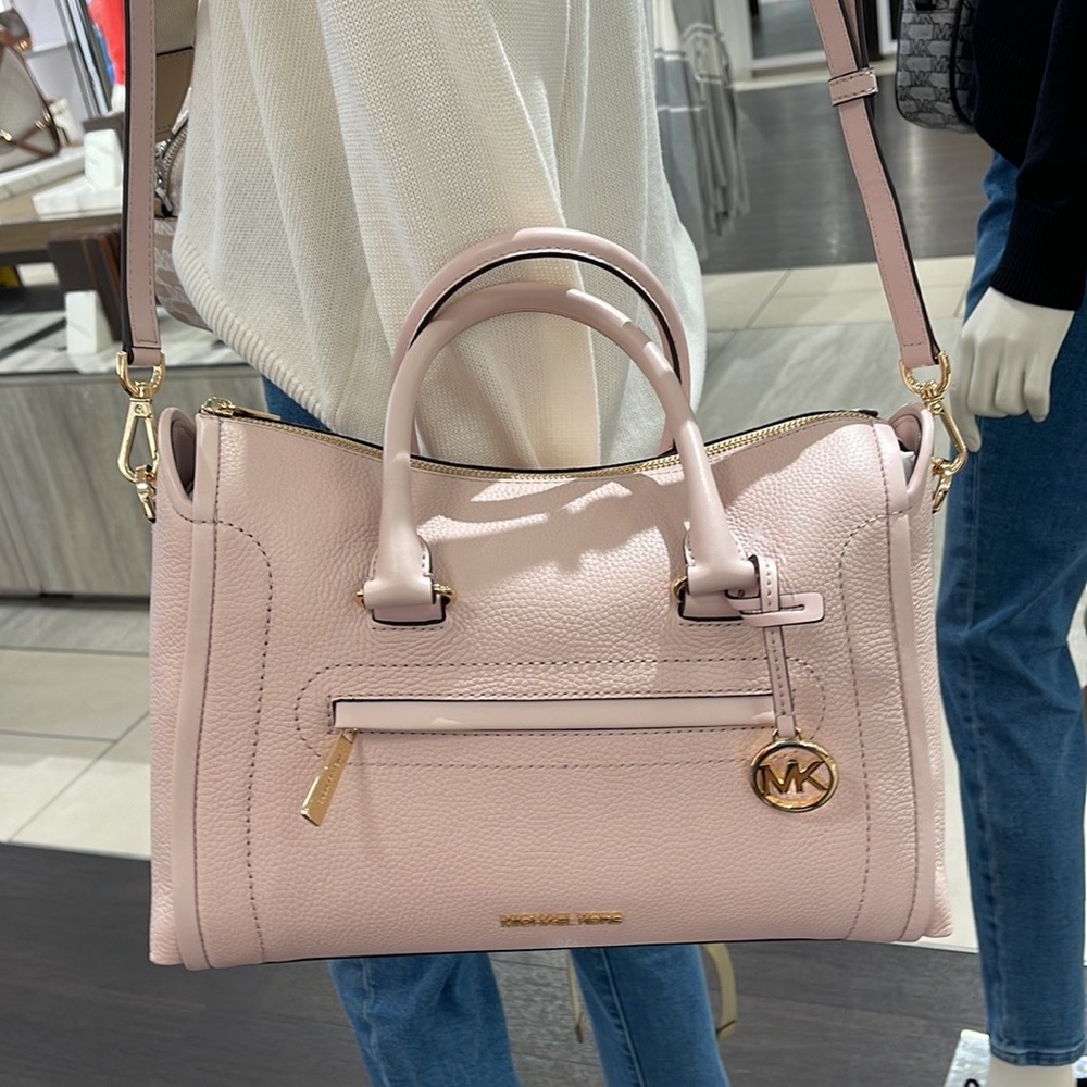 MICHAEL KORS 
Carine Large Pebbled Leather Top Zip Satchel
Powder Blush
NWT - Picture 14 of 16